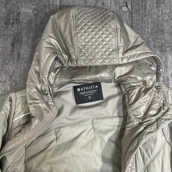 Athleta Rock Ridge Primaloft Jacket - Picture 10 of 12